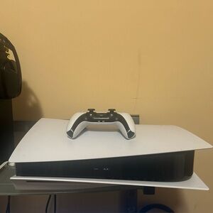 Sony ps5 with 1 controller, FFXVI and ghost of Tsushima